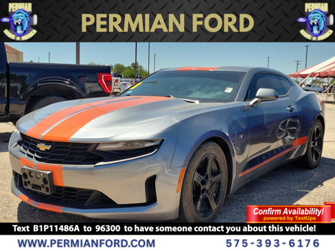 Used 2022 Chevrolet Camaro LT image 1