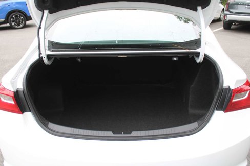 Used 2023 Chevrolet Malibu LS image 10