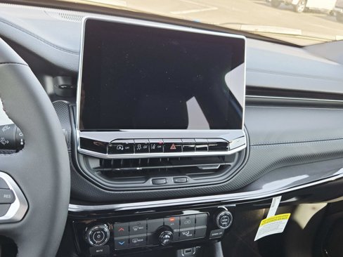 New 2026 Jeep Compass Latitude image 20