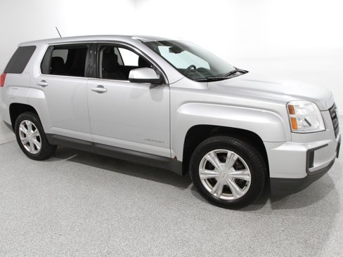 Used 2017 GMC Terrain SLE image 1