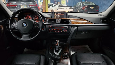 Used 2014 BMW 320i xDrive Sedan image 21