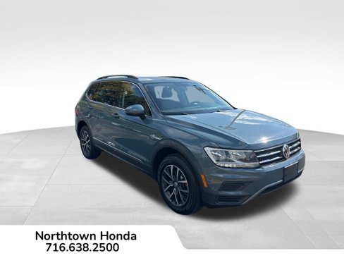 Used 2020 Volkswagen Tiguan SE w/ Panoramic Sunroof Package image 1