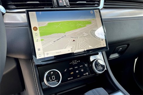 New 2026 Jaguar F-PACE R-Dynamic S image 8