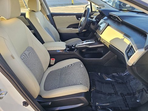 Used 2018 Honda Clarity Plug-In Hybrid image 16
