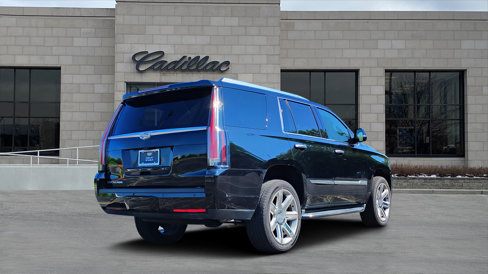 Used 2017 Cadillac Escalade Luxury image 3