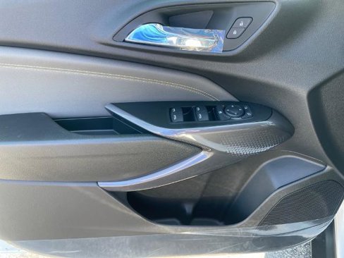 New 2025 Chevrolet Trax ACTIV w/ Sunroof Package image 10