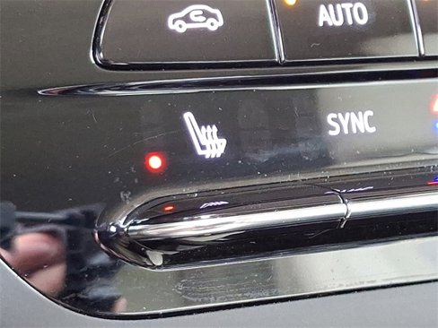 Used 2022 Buick Envision Preferred image 21