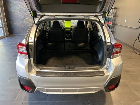 Used 2022 Subaru Crosstrek 2.0i Premium w/ Moonroof Package image 29
