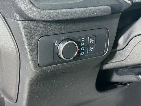 Used 2022 Ford Escape SE w/ Cold Weather Package image 10