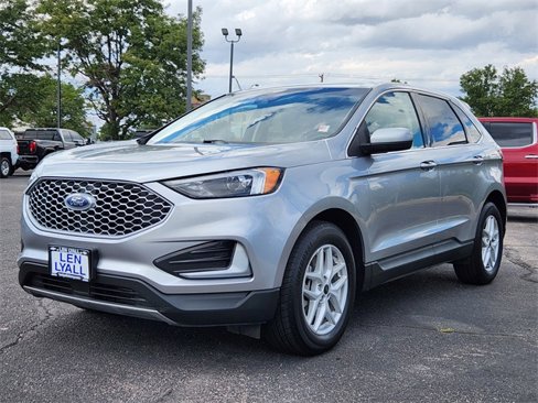 Used 2023 Ford Edge SEL image 4