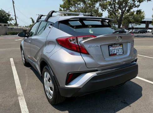 Used 2019 Toyota C-HR LE image 5