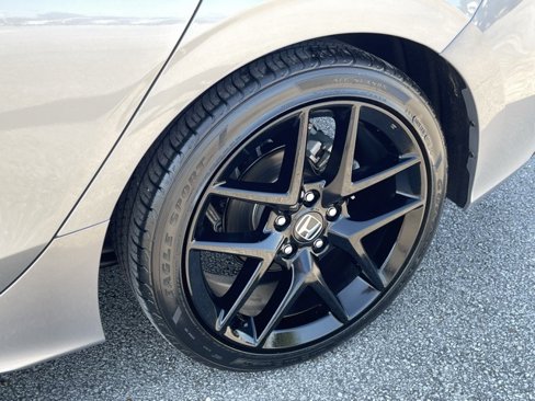 Used 2023 Honda Civic Sport image 13