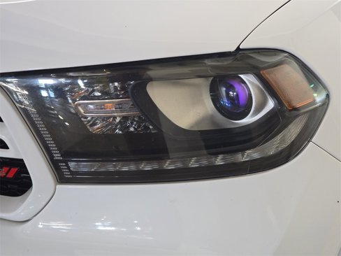 Used 2018 Dodge Durango GT image 32