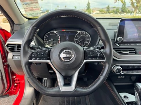 Used 2024 Nissan Altima 2.5 SR image 6