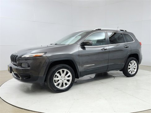 Used 2016 Jeep Cherokee Limited w/ Luxury Group image 3