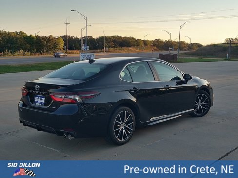 Used 2023 Toyota Camry SE image 11