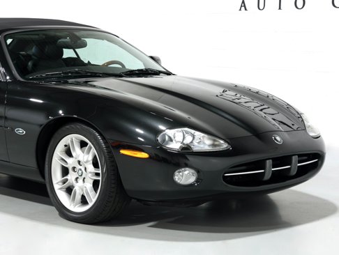 Used 2001 Jaguar XK8 Convertible image 18