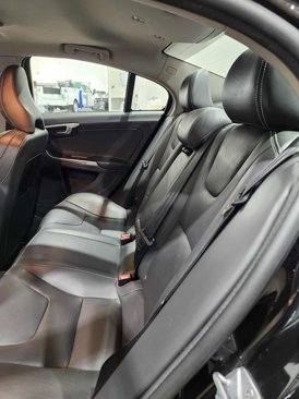 Used 2018 Volvo S60 T5 Dynamic w/ Vision Package image 34