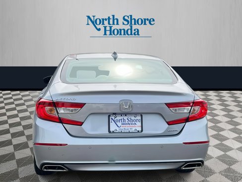 Certified 2018 Honda Accord Touring image 6