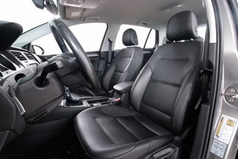Used 2016 Volkswagen e-Golf SEL Premium w/ Driver Assistance Package image 27