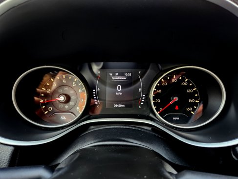 Used 2020 Jeep Compass Latitude image 14