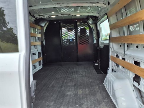 Used 2023 Ford Transit 250 Low Roof AWD image 9