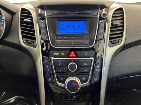 Used 2016 Hyundai Elantra GT image 17
