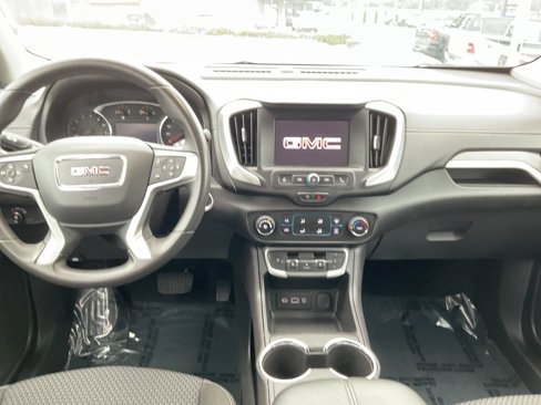 Used 2024 GMC Terrain SLE image 12