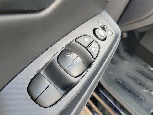 Certified 2025 Nissan Sentra S image 18