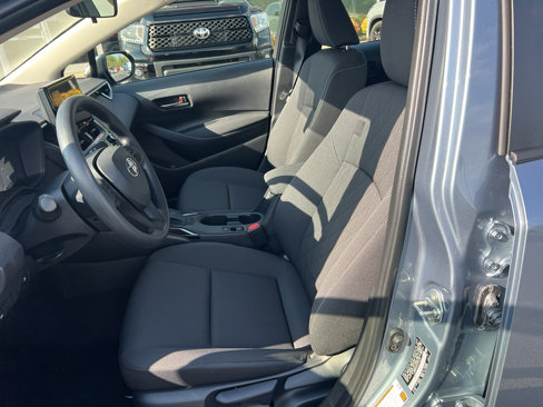 Used 2025 Toyota Corolla LE image 9