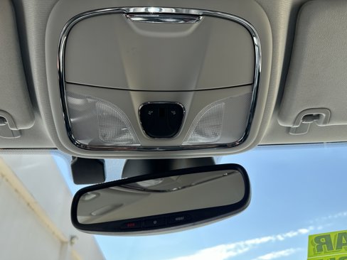 Used 2019 Jeep Cherokee Limited w/ Luxury Group image 27