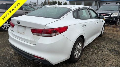 Used 2017 Kia Optima LX image 3