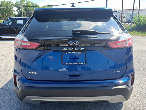 Used 2024 Ford Edge SEL image 6