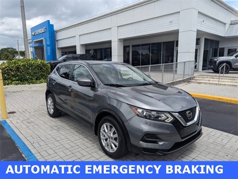Used 2021 Nissan Rogue Sport S image 2