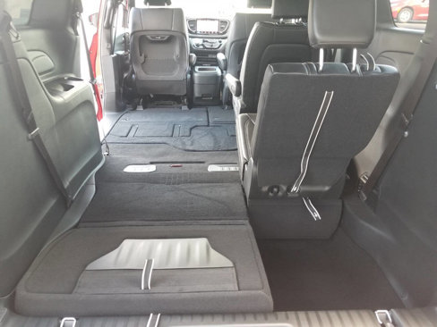 New 2025 Chrysler Pacifica Select image 25