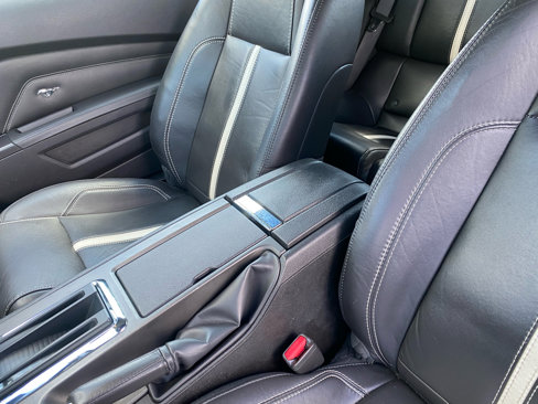 Used 2011 Ford Mustang GT Premium w/ Comfort Pkg image 40