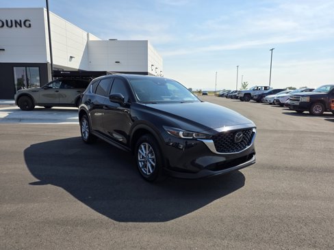 Used 2022 MAZDA CX-5 AWD 2.5 S w/ Preferred Package image 3