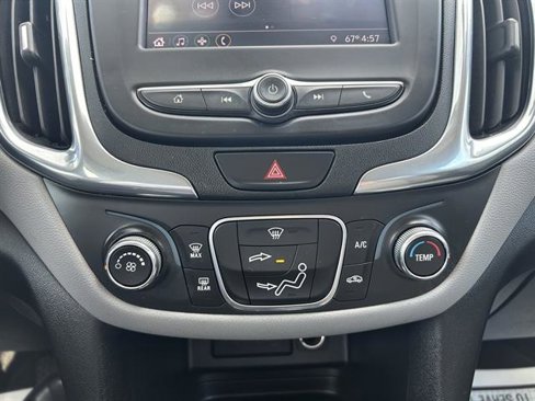 Used 2020 Chevrolet Equinox LS w/ LS Convenience Package image 19