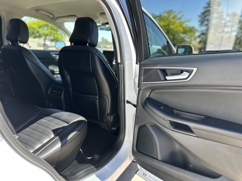 Used 2022 Ford Edge SEL image 10
