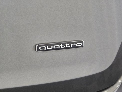 Used 2023 Audi Q7 3.0T Prestige image 32