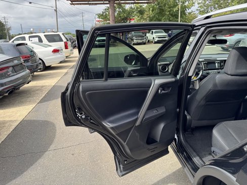 Used 2016 Toyota RAV4 XLE image 8