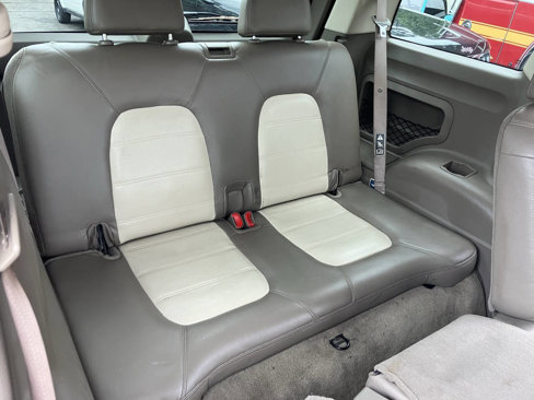 Used 2002 Ford Explorer Eddie Bauer image 30