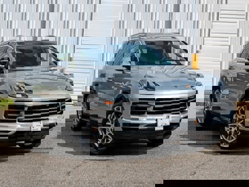 Certified 2022 Porsche Cayenne image 9