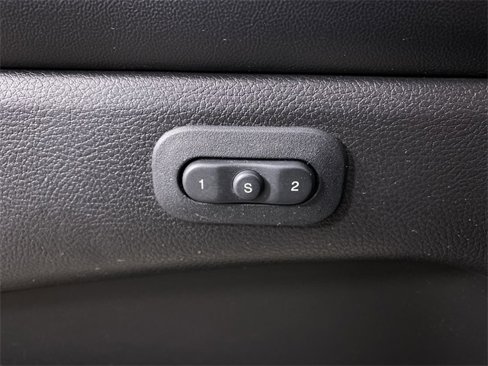 Used 2019 Jeep Grand Cherokee Limited image 12