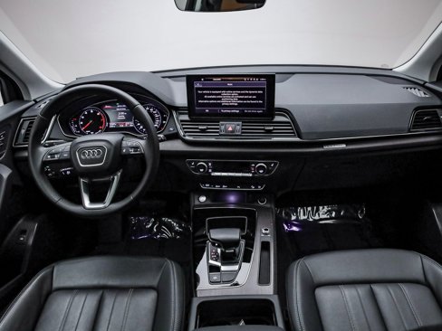 Used 2022 Audi Q5 2.0T Premium w/ Convenience Package image 13