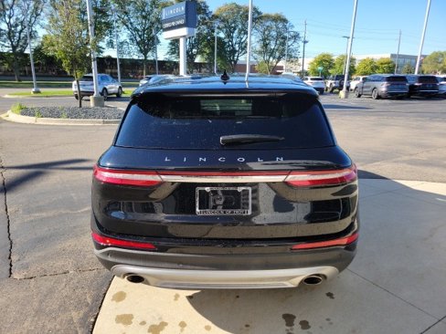 Certified 2022 Lincoln Corsair FWD image 9