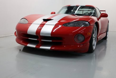 Used 1997 Dodge Viper GTS image 35