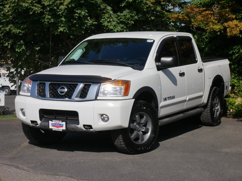 Used 2013 Nissan Titan PRO-4X image 2