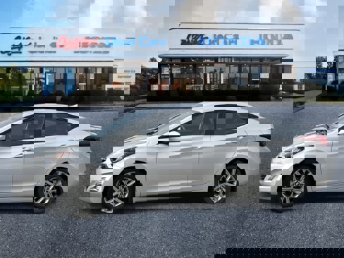 Used 2015 Hyundai Elantra SE w/ Option Group 02 image 2