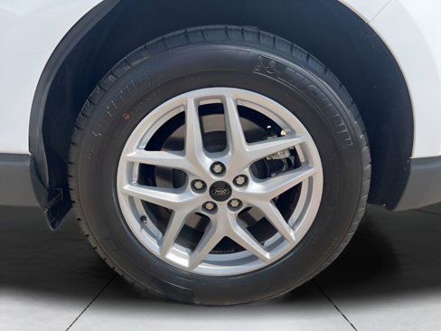 Used 2024 Ford Edge SEL image 39